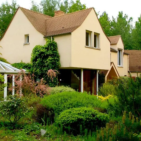 Victoria Noisy-sur-Ecole