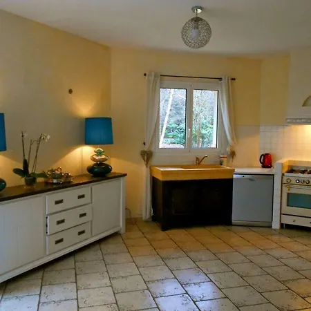 Victoria Bed & Breakfast Noisy-sur-Ecole